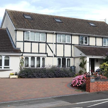 Highworth House Bed and Breakfast Σουίντον Εξωτερικό φωτογραφία