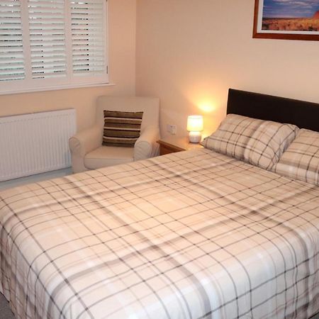 Highworth House Bed and Breakfast Σουίντον Εξωτερικό φωτογραφία