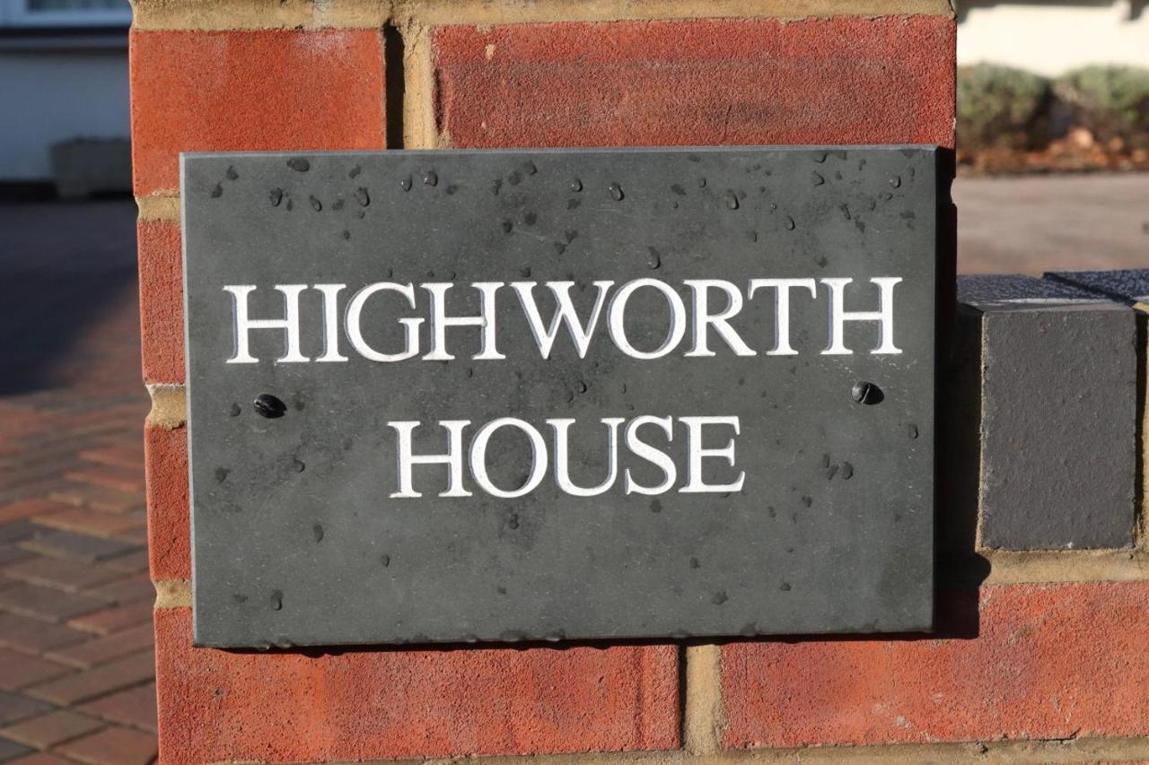 Highworth House Bed and Breakfast Σουίντον Εξωτερικό φωτογραφία