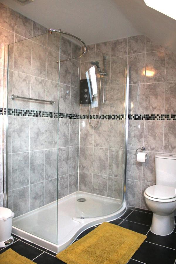 Highworth House Bed and Breakfast Σουίντον Εξωτερικό φωτογραφία
