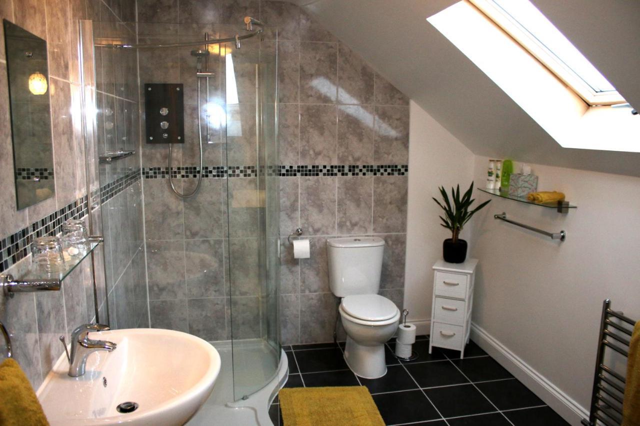Highworth House Bed and Breakfast Σουίντον Εξωτερικό φωτογραφία