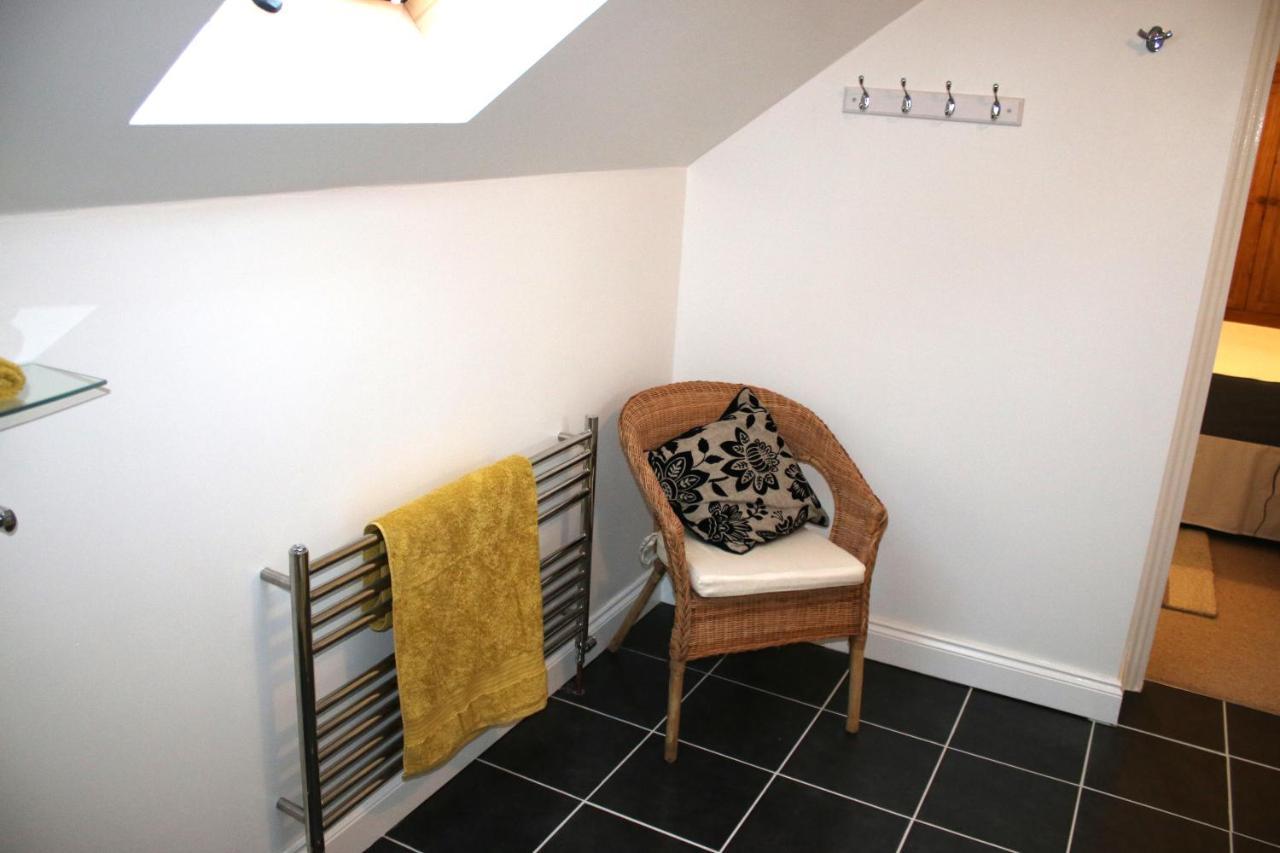 Highworth House Bed and Breakfast Σουίντον Εξωτερικό φωτογραφία