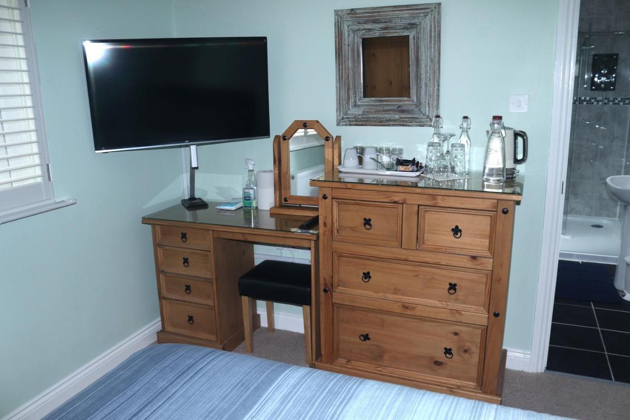 Highworth House Bed and Breakfast Σουίντον Εξωτερικό φωτογραφία