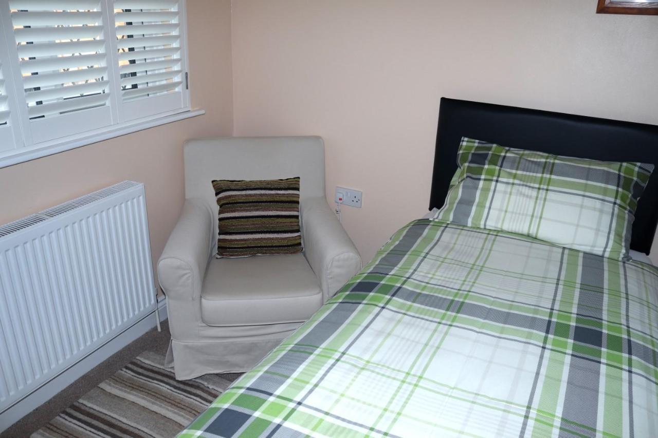 Highworth House Bed and Breakfast Σουίντον Εξωτερικό φωτογραφία