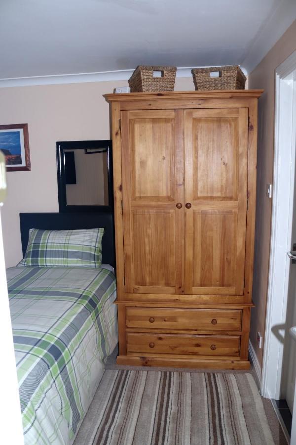 Highworth House Bed and Breakfast Σουίντον Εξωτερικό φωτογραφία