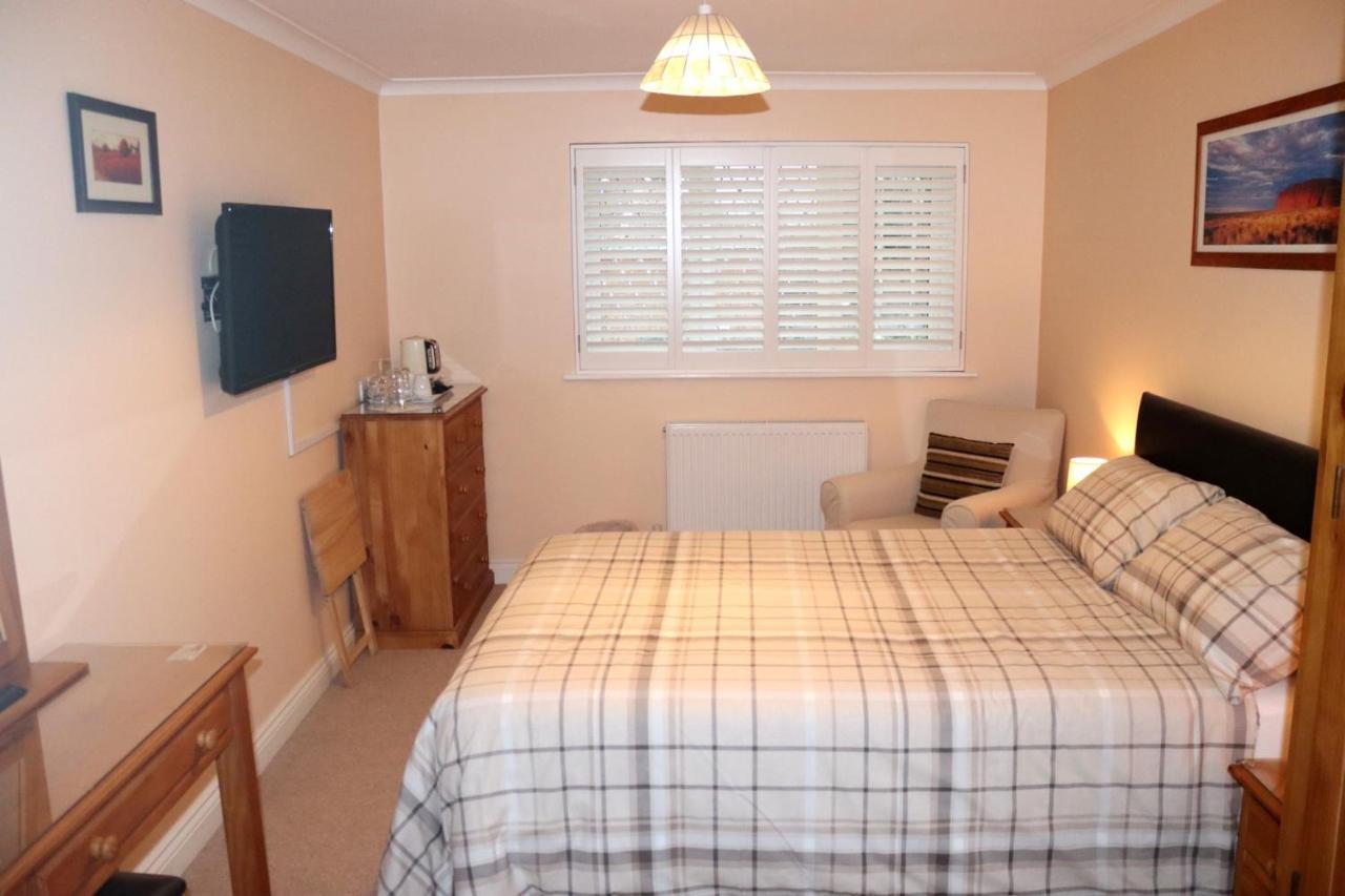 Highworth House Bed and Breakfast Σουίντον Εξωτερικό φωτογραφία